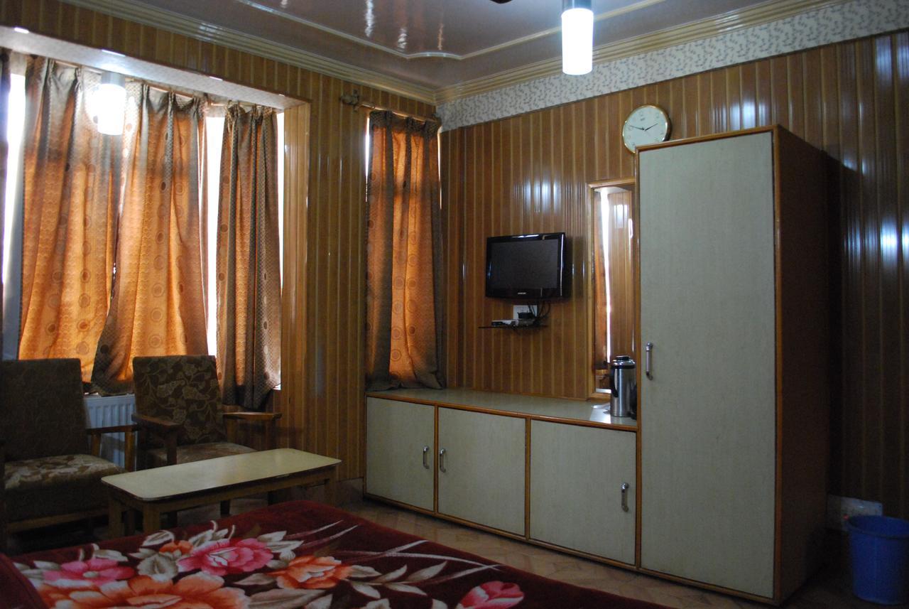 فندق ذا كيسر Srīnagar المظهر الخارجي الصورة